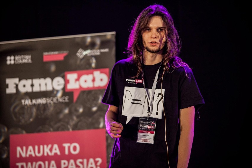 Zbliża się finał konkursu naukowego FameLab. Naukowcy walczą o 35 tys. złotych!