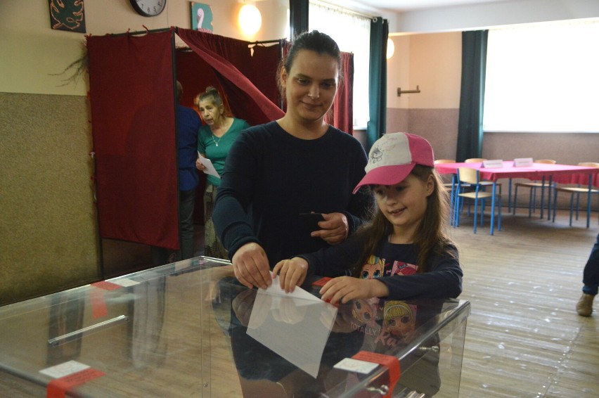 Mieszkańcy gminy Koczała wybierają wójta. Lokale wyborcze czynne będą do godz. 21.00