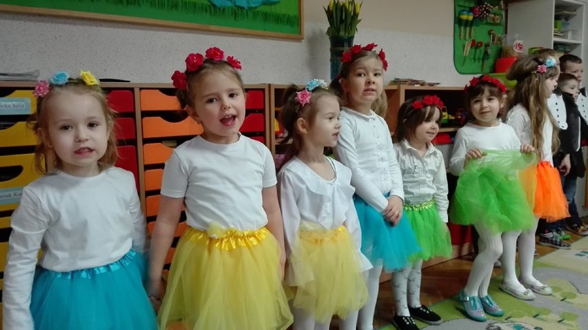 Przedszkolaki z Bajki z okazji Dnia Kobiet