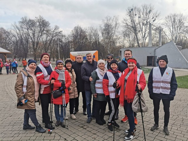 Ostatnie tegoroczne spotkanie w ramach akcji "Zabiegany Powiat" odbyło się w Parku Grabek w Czeladzi

Zobacz kolejne zdjęcia/plansze. Przesuwaj zdjęcia w prawo naciśnij strzałkę lub przycisk NASTĘPNE