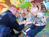 Policjanci z Szadku uczą dzieci bezpieczeństwa