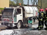 Sławno: Zapaliła się śmieciarka na ulicy Gdańskiej [ZDJĘCIA] 