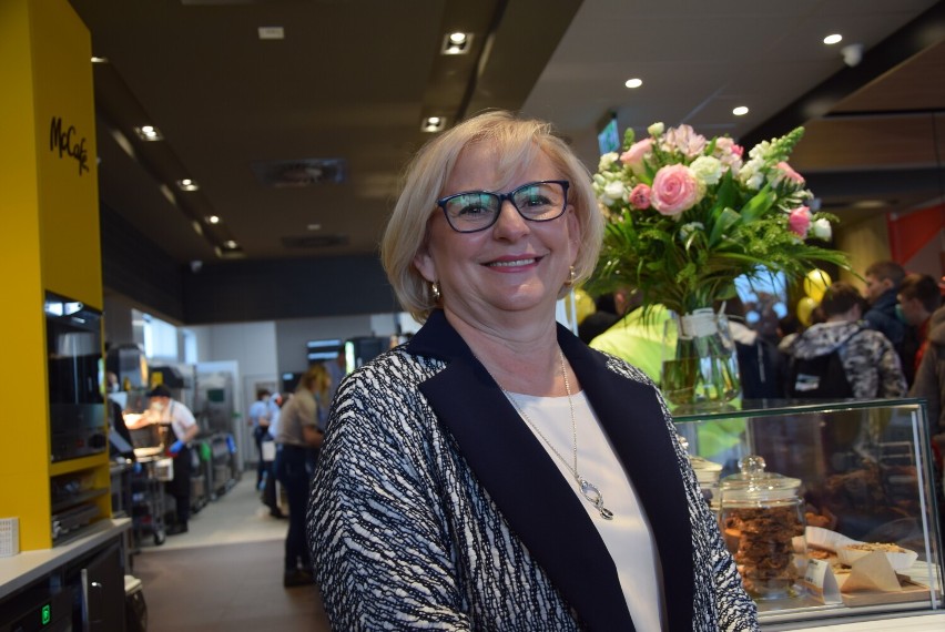 Właścicielka restauracji McDonald's w Nowej Soli Jadawiga...