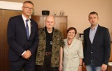 Prezydent Bogdan Wenta odwiedził mieszkających w Kielcach powstańców warszawskich. Zobacz zdjęcia 