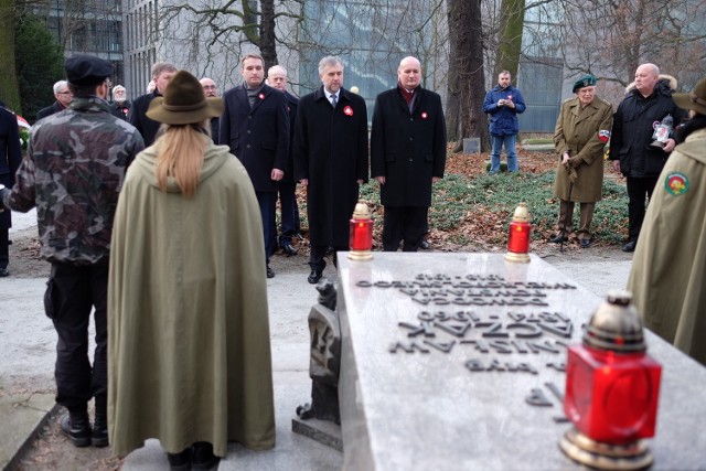 Powstanie Wielkopolskie: Oddali hołd bohaterom na Cmentarzu Zasłużonych Wielkopolan