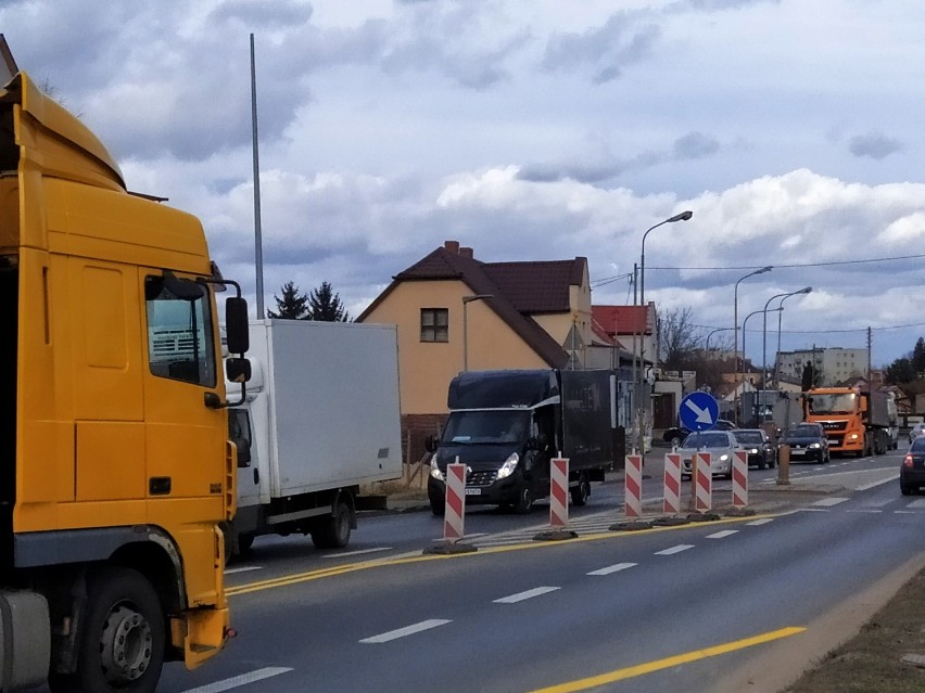 UWAGA ! Utrudnienia w ruchu w związku z budową połączenia ul. I. Paderewskiego i Wyzwolenia 