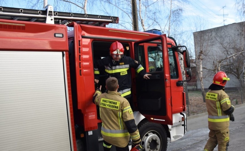 W komendzie policji w Wieluniu interweniowały trzy zastępy straży pożarnej