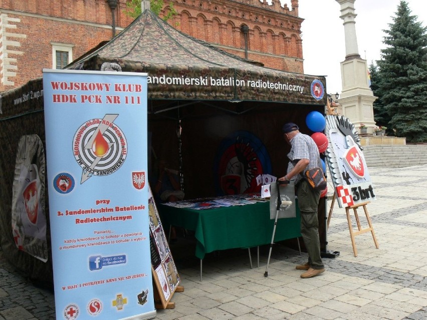 W Sandomierzu przeszedł Marsz Dla Życia i Zdrowia promujący honorowe krwiodawstwo