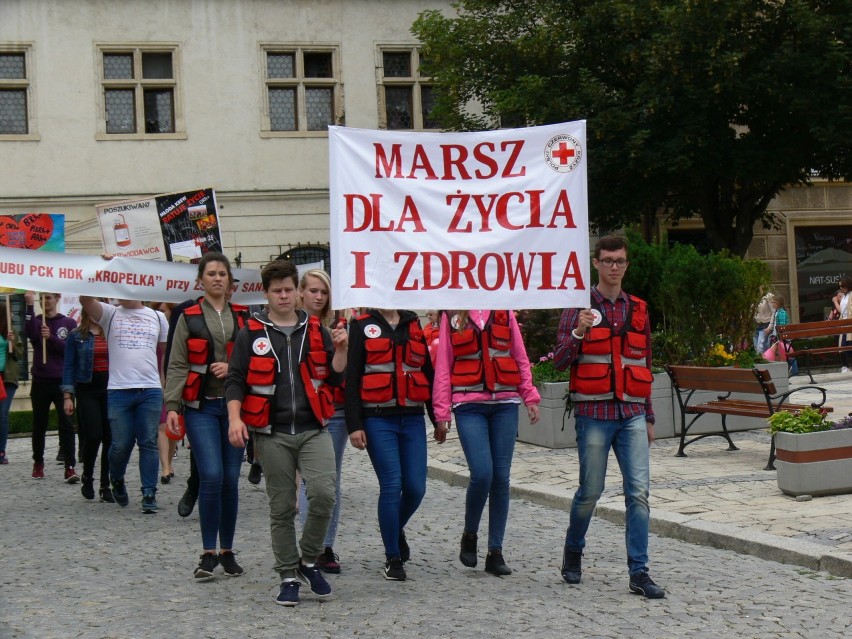 W południe wokół sandomierskiego Ratusza przeszedł Marsz dla...