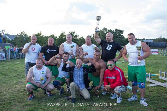 Puchar strongman w Dębkach 2014