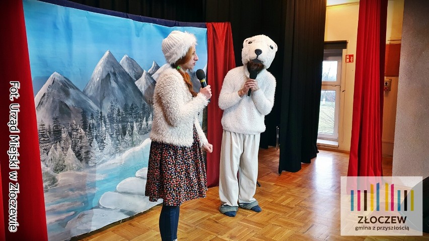 W krainie wiecznego śniegu. Teatrzyk wystawiono w zimowe ferie w Miejskim Ośrodku Kultury w Złoczewie ZDJĘCIA