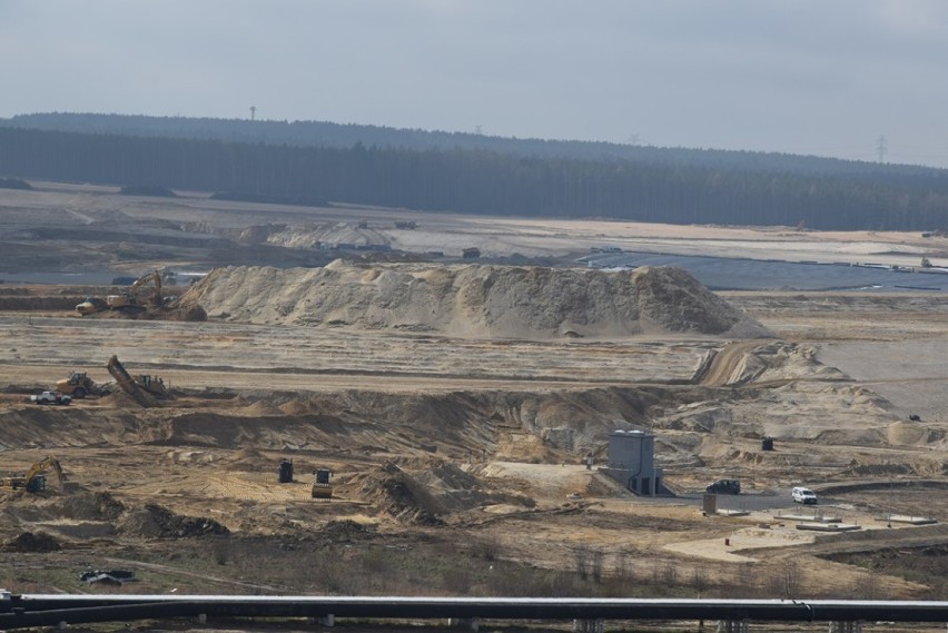 Żelazny Most - rozbudowa zbiornika trwa