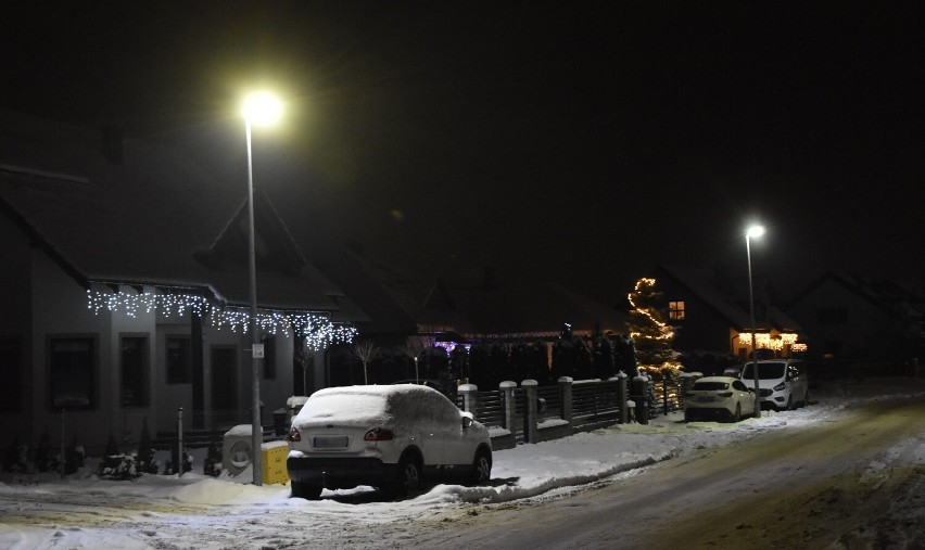 Malbork. Świątecznie oświetlone posesje na Wielbarku. Mieszkańcy tej dzielnicy zadbali o bożonarodzeniowy klimat w swojej okolicy