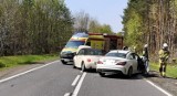 Wypadek na trasie Kostrzyn - Skwierzyna. W Krasnołęgu zderzyły się dwa auta. Droga jest zablokowana