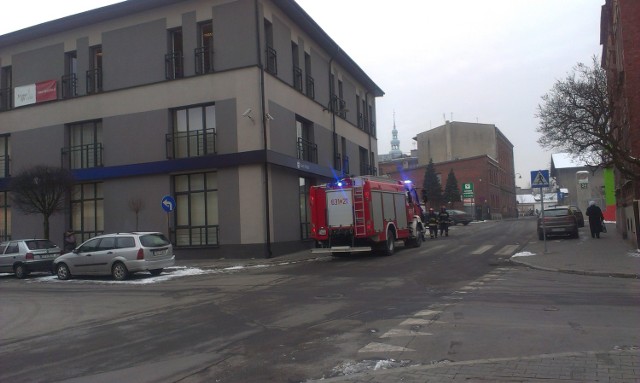 Jedna ze straży pożarnych przy budynku PKO w Tarnowskich Górach