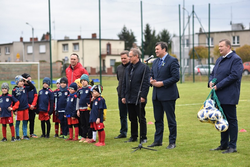 Kościan. Oficjalne otwarcie boiska pomocniczego przy...