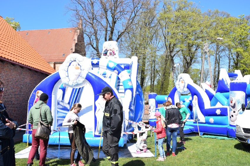 Radosny festyn rodzinny na terenie Szkoły Podstawowej w Żarnowcu, 3 maja 2019  | ZDJĘCIA, WIDEO