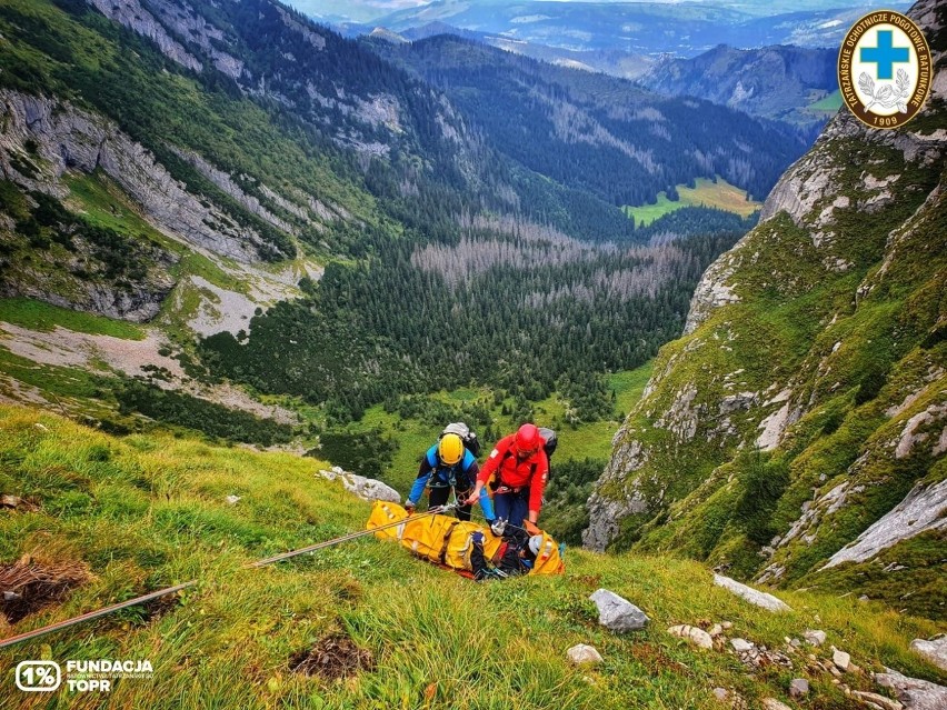 Tatry. Tak ćwiczą się kandydaci na ratowników TOPR. Nie mają łatwego zadania [ZDJĘCIA]