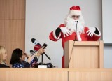 Święty Mikołaj kontra Gwiazdor! Niezwykły proces w sądzie w Poznaniu. Zeznawali - elf, renifer i anioł