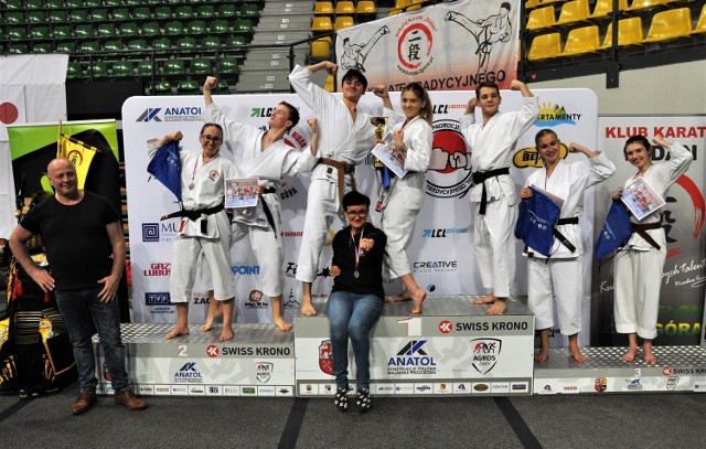 Karatecy LCL-KK NIDAN Zielona Góra zdobyli 65 medali w zawodach rozegranych w hali CRS.