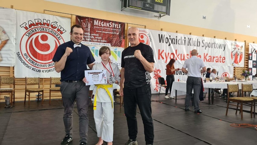 Srebrny medal karateków KK Randori z Radomska w turnieju w Wojniczu