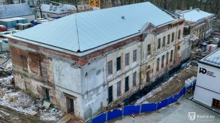 Kolejna duża inwestycja w Kielcach nie zakończy się w terminie. Budowa nowej siedziby Teatru Lalki i Aktora „Kubuś” potrwa dłużej  