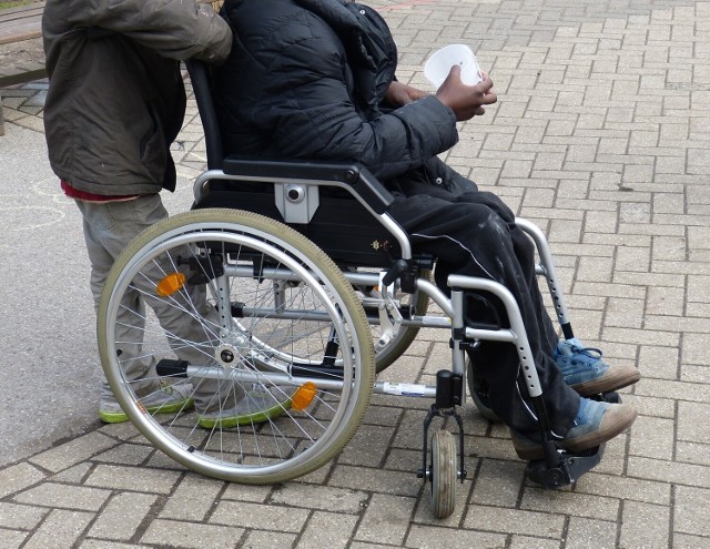 1 stycznia 2024 r. wejdą w życie przepisy, które wprowadzają świadczenie wspierające dla osób z niepełnosprawnością