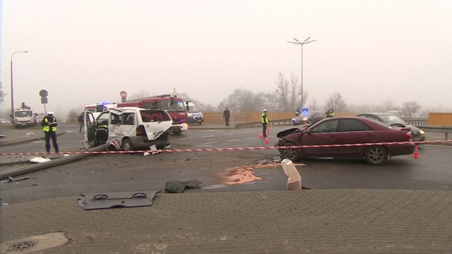 13 grudnia w godzinach porannych na ul. Santockiej w Poznaniu ...