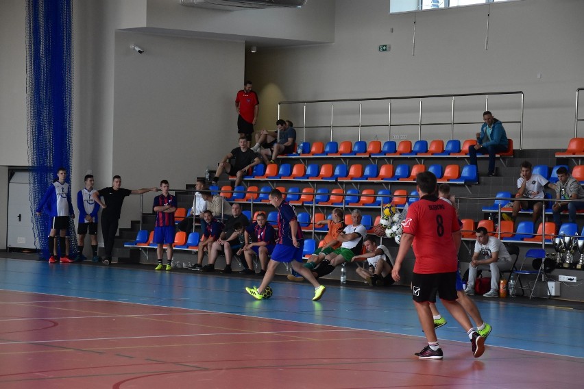 Turniej piłki nożnej sołectw i rad osiedli 2019 w Żninie [zdjęcia] 