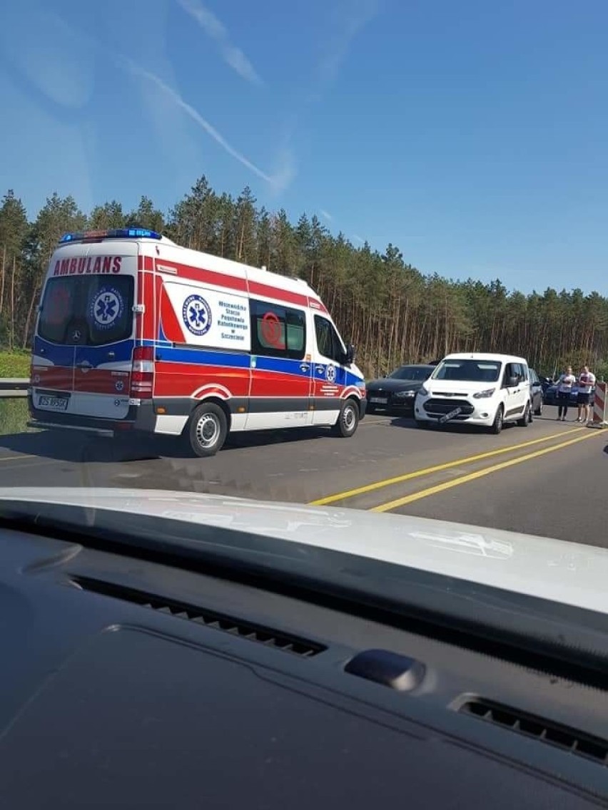 5 samochodów zderzyło się na trasie Goleniów - Szczecin