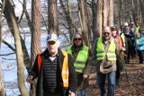 Prawie 8 kilometrów marszu wokół pięknego jeziora Łagowskiego. Niedzielna wycieczka "Witamy Wiosnę"