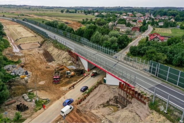 Budowa drugiej jezdni drogi ekspresowej S1 od Podwarpia do Pyrzowic. Sierpień/wrzesień 2019