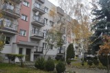 Większość radnych nie godzi się na sprzedaż komunalnych mieszkań w Łowiczu