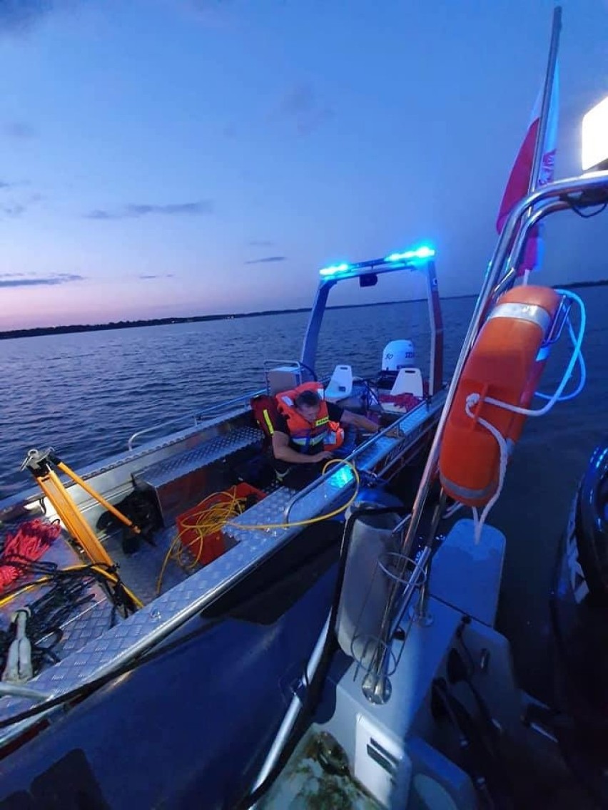 Mężczyzna wypadł z jachtu na Jeziorze Nyskim. Reszta załogi była pod wpływem alkoholu