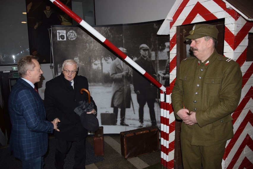 Poznaj historię ochrony granic w II RP. Nowa wystawa w Muzeum Ziemi Wieluńskiej [FOTO]