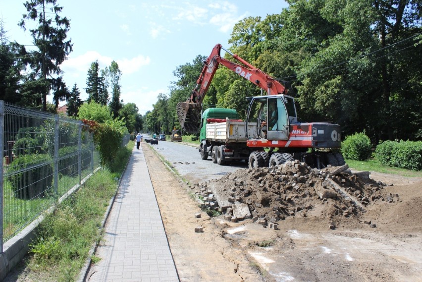 Trwa remont ul. Garnizonowej w Skwierzynie [ZDJĘCIA]