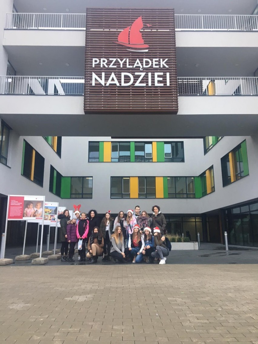 Syców: Znów odwiedzili we Wrocławiu dzieci chore na raka
