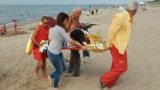 Darłowo: Niecodzienna interwencja ratowników na plaży - "ZAWAŁ SERCA U PIESKA" 