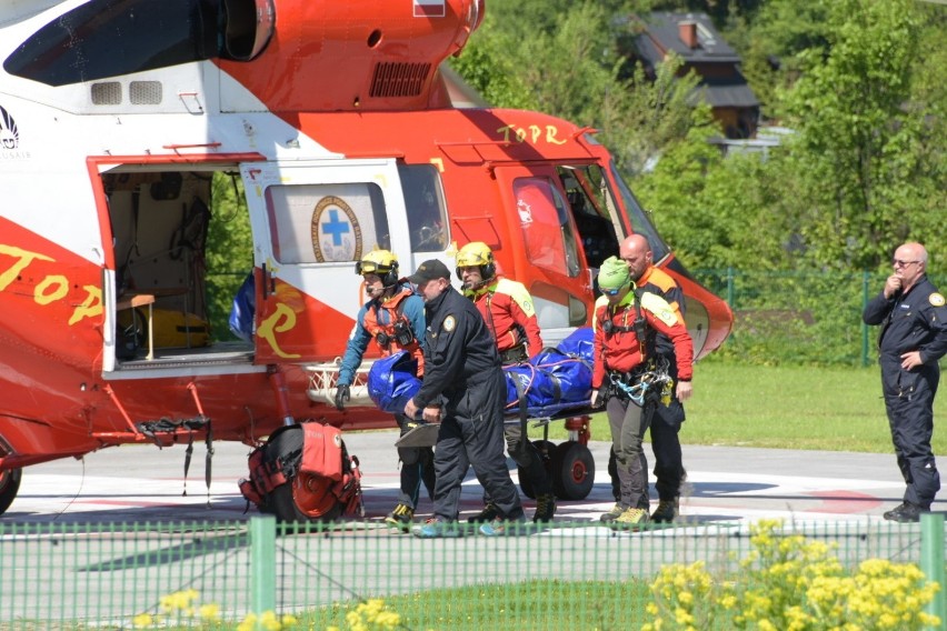 Seria wypadków w Tatrach. Turysta zginął na Rysach, uraz nogi na Wołowcu i wypadek między Zawratem a Świnicą