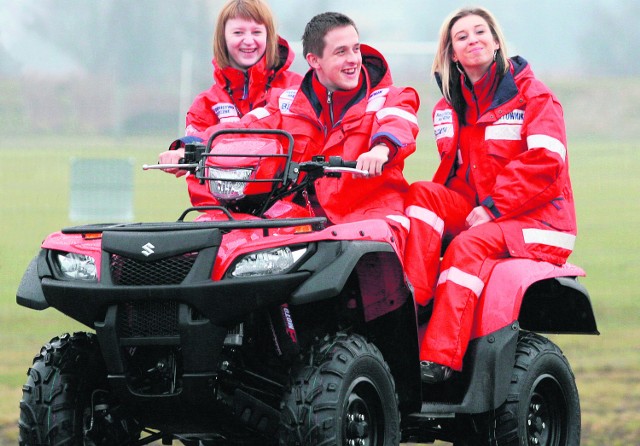 Grupa ratowników na razie testuje quad wypożyczony z Centrum Sportu i Rekreacji