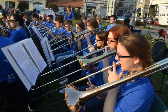 Orkiestra dała koncert na placu Zwycięstwa. Czy był to koncert na pożegnanie Koronowa?