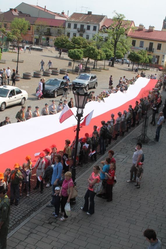 Kutnianie uczcili Dzień Flagi Rzeczpospolitej Polskiej [ZDJĘCIA]