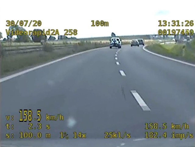 30 lipca na obwodnicy Inowrocławia wideorejestrator grupy SPEED nagrał jadące audi, które momentami miało na liczniku 158 km/h