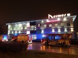 Alarm pożarowy w Centrum Handlowym Hermes w Skarżysku. Kilka wozów strażackich w akcji. Zobaczcie zdjęcia 