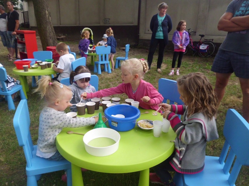 Śmigiel: biblioteka zorganizowała artystyczno-sportowy piknik dla dzieci