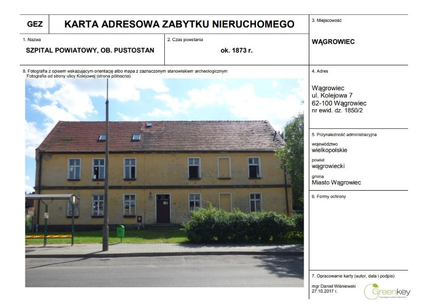 Na listę zabytków wpisano wiele budynków na ulicy Kolejowej...