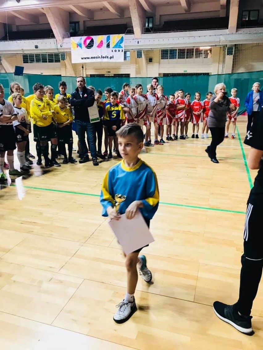 Uczniowie z Bełchatowa zagrali w półfinałowym turnieju Szkolnej Ligi Rugby Tag [ZDJĘCIA]