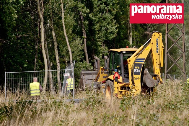 Wykopaliska w okolicach 65 km linii kolejowej z Wrocławia do Wałbrzycha nie dostarczyły dowodów na to, by w miejscu tym miał być ukryty tunel z pociągiem