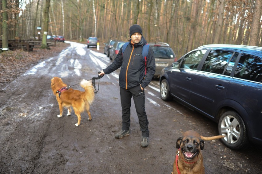 Mieszkańcy Leszna ruszyli na pomoc w poszukiwaniach psa