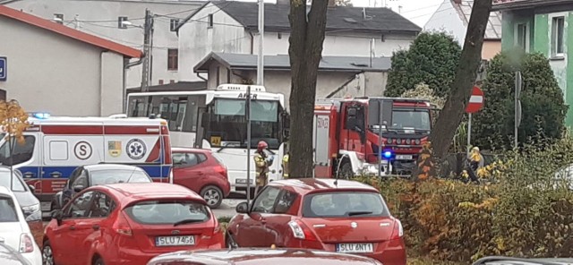 Lubliniec. Zderzenie samochodów przy szkole podstawowej na skrzyżowaniu Sokoła i Szkolnej
